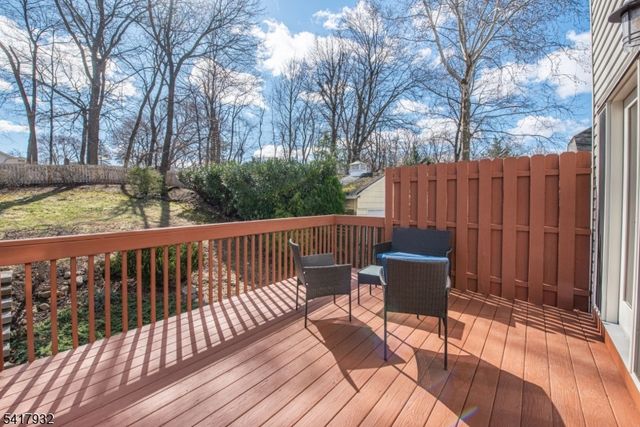 34 Thomas St, Caldwell Boro Twp., NJ 07006