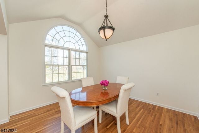 34 Thomas St, Caldwell Boro Twp., NJ 07006