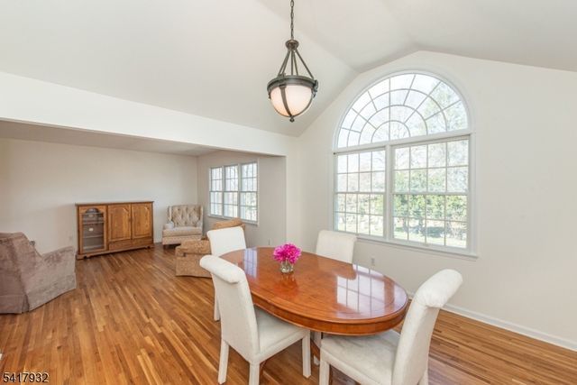 34 Thomas St, Caldwell Boro Twp., NJ 07006