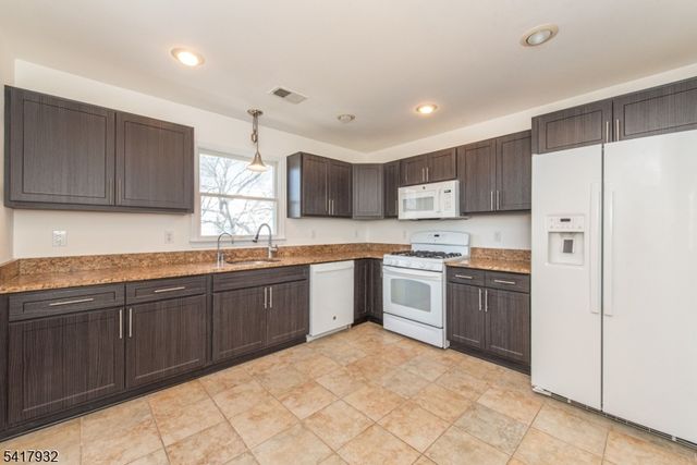 34 Thomas St, Caldwell Boro Twp., NJ 07006