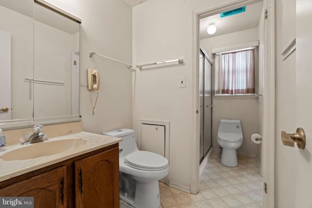 20 LAKEBRIDGE DR, Woodbury, NJ 08096