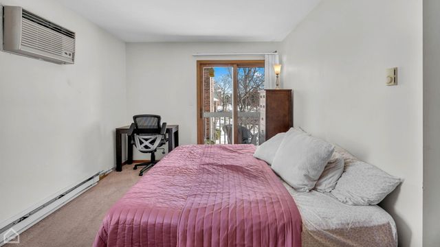 1351 Cunat Court 2D, Lake In The Hills, IL 60156