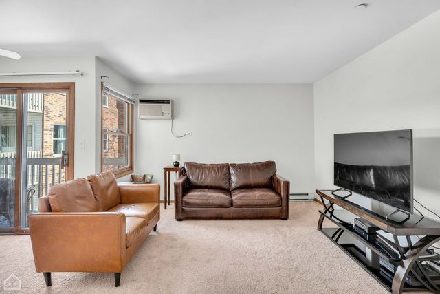 1351 Cunat Court 2D, Lake In The Hills, IL 60156