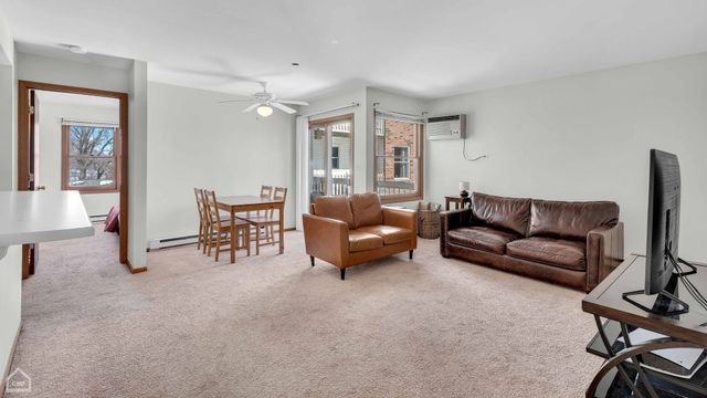 1351 Cunat Court 2D, Lake In The Hills, IL 60156