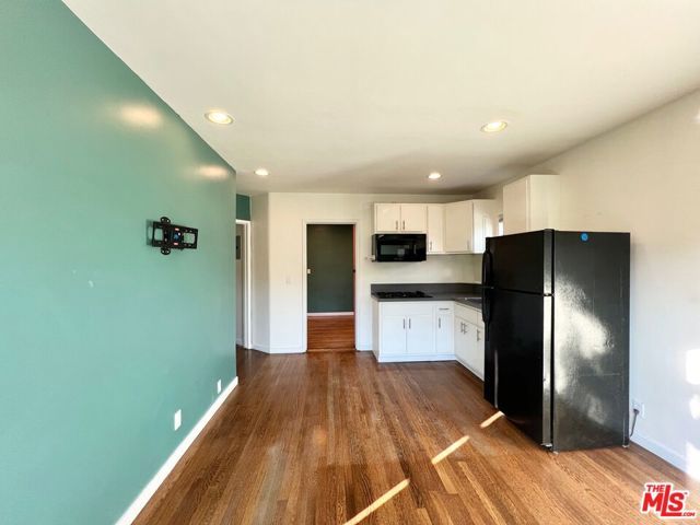 10006 Silverton Avenue, Los Angeles, CA 91042