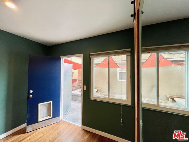 10006 Silverton Avenue, Los Angeles, CA 91042