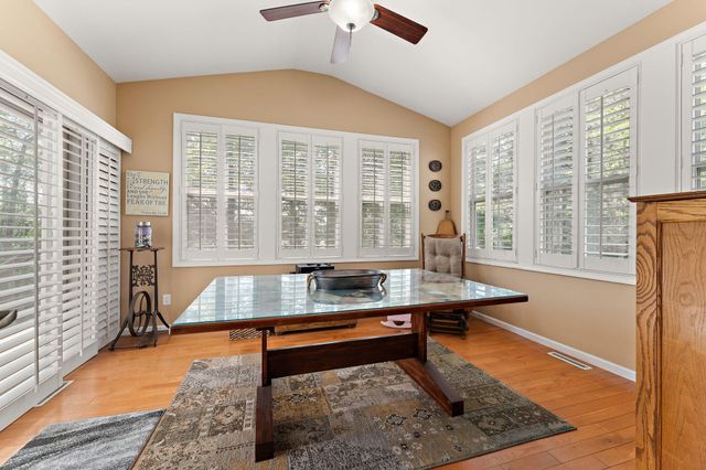2719 White Pine Circle, Valparaiso, IN 46383