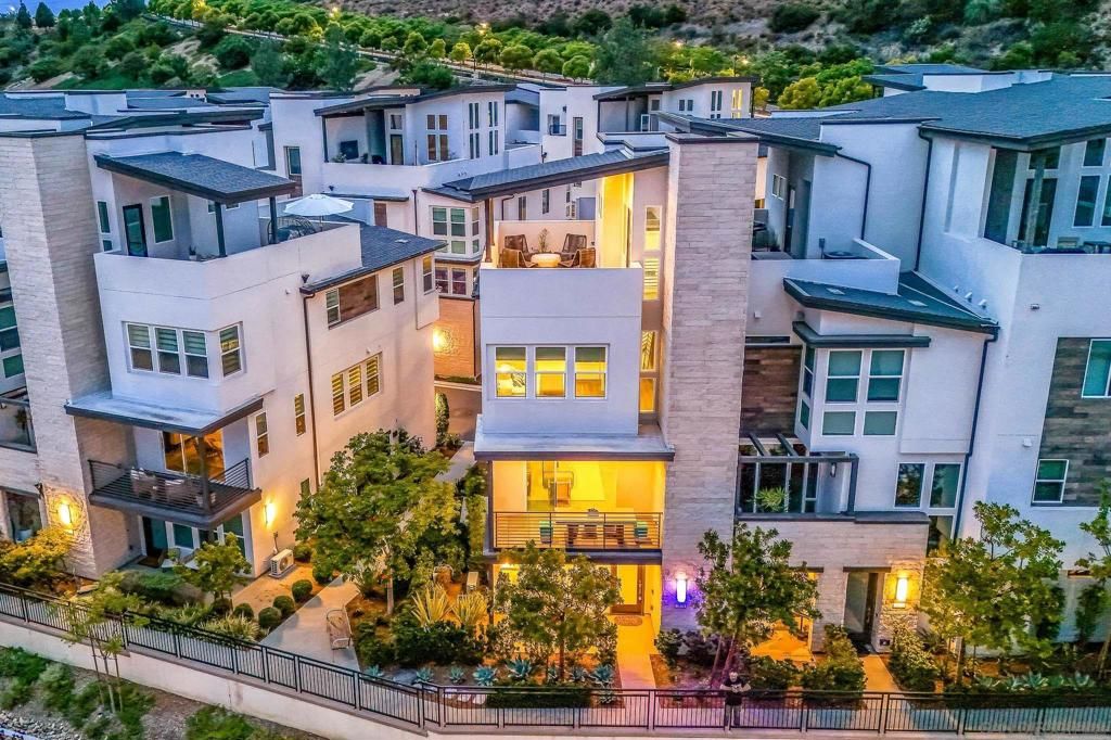 2858 Avella Cir, San Diego, CA 92108 — exterior