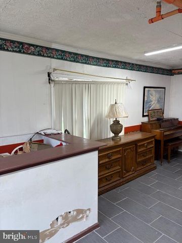 4820 PENN ST, Philadelphia, PA 19124