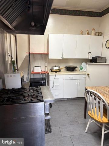 4820 PENN ST, Philadelphia, PA 19124