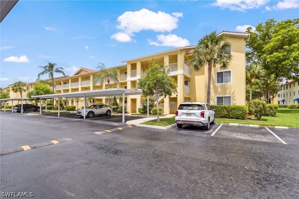 8274 Key Royal CIR 1022, Naples, FL 34119