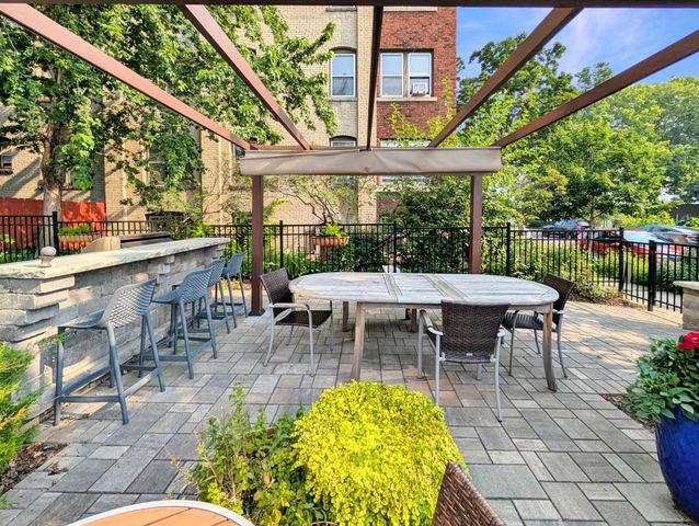 308 E 18th Street 305, Minneapolis, MN 55404