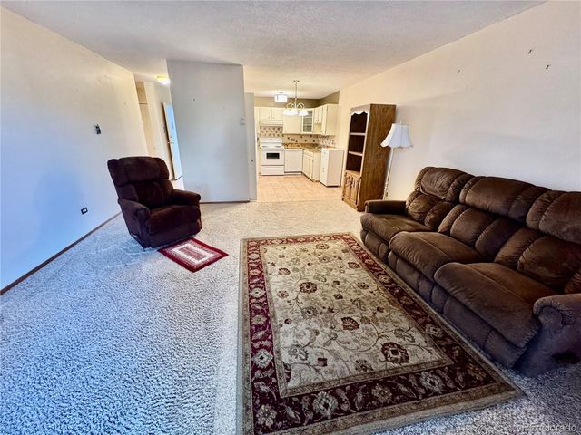 585 S Alton Way 7B, Denver, CO 80247