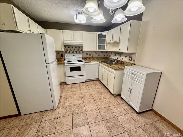 585 S Alton Way 7B, Denver, CO 80247