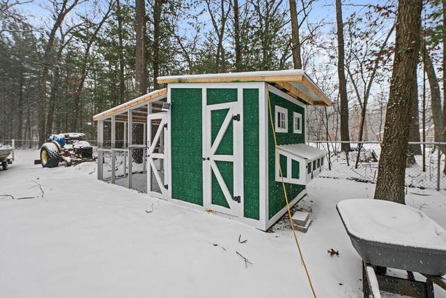 2716 E River Road, Twin Lake, MI 49457