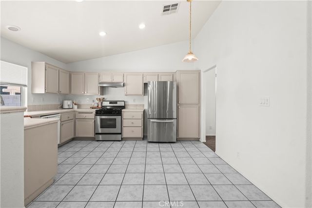 4141 De Anza, Palmdale, CA 93551