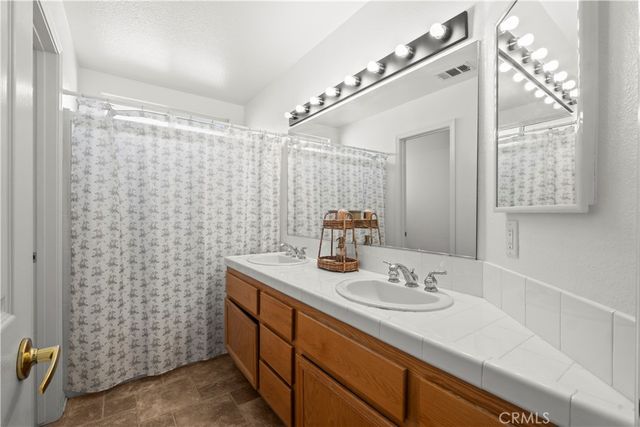 4141 De Anza, Palmdale, CA 93551
