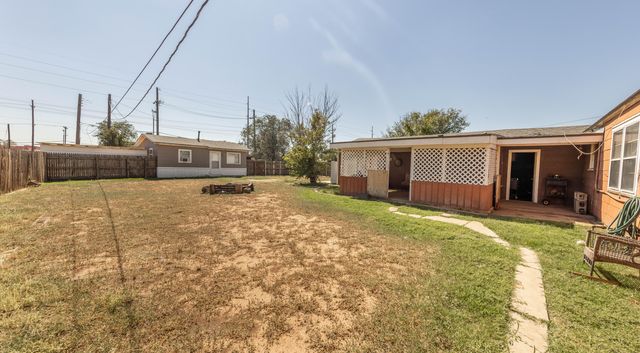 1101 65th Street, Lubbock, TX 79412