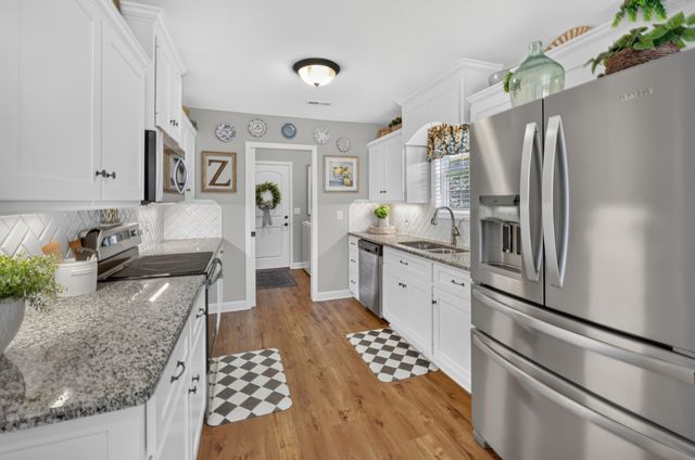 571 Dottie Dr, Gallatin, TN 37066