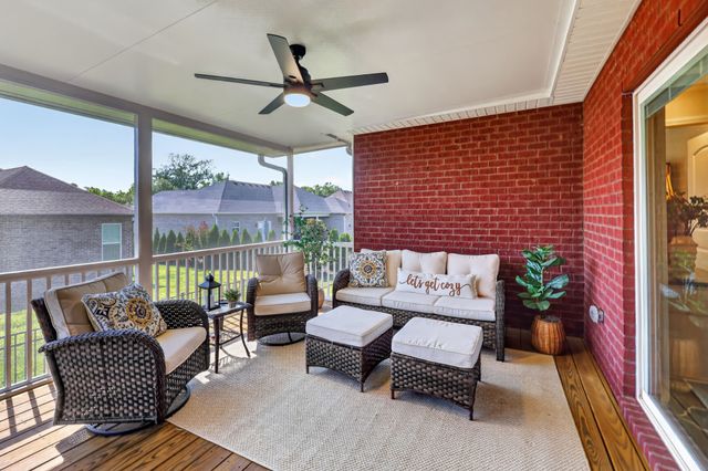 571 Dottie Dr, Gallatin, TN 37066