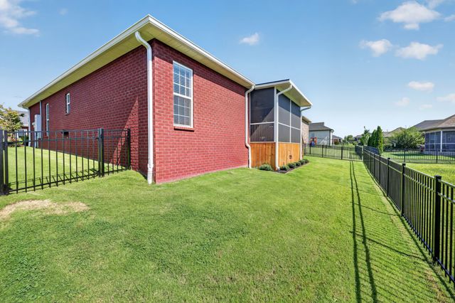571 Dottie Dr, Gallatin, TN 37066