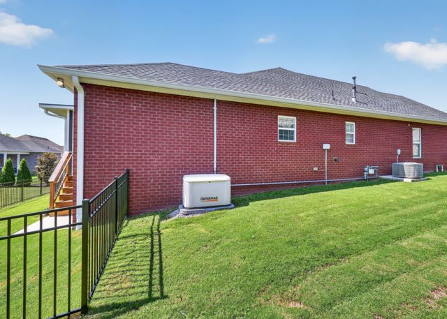 571 Dottie Dr, Gallatin, TN 37066