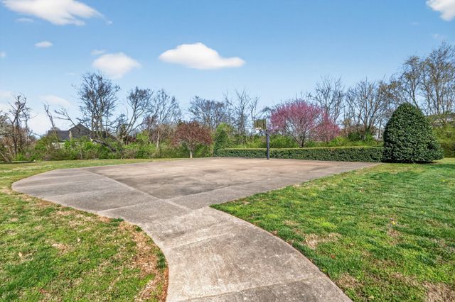 571 Dottie Dr, Gallatin, TN 37066