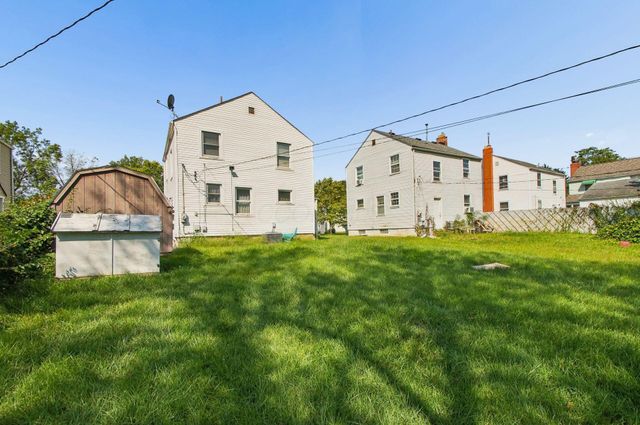 2422 Bretton Place, Columbus, OH 43211