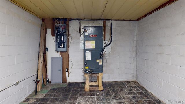 1301 Lavender Avenue, Flint, MI 48504