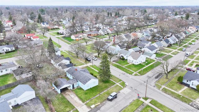 1301 Lavender Avenue, Flint, MI 48504