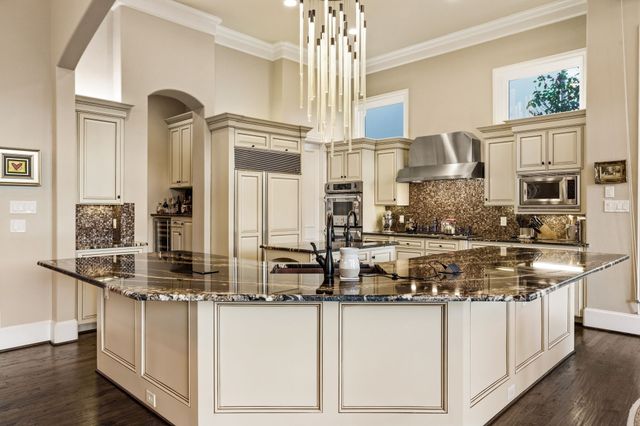4762 Byron Circle, Irving, TX 75038