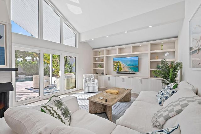 104 Sunfish Lane, Jupiter, FL 33477