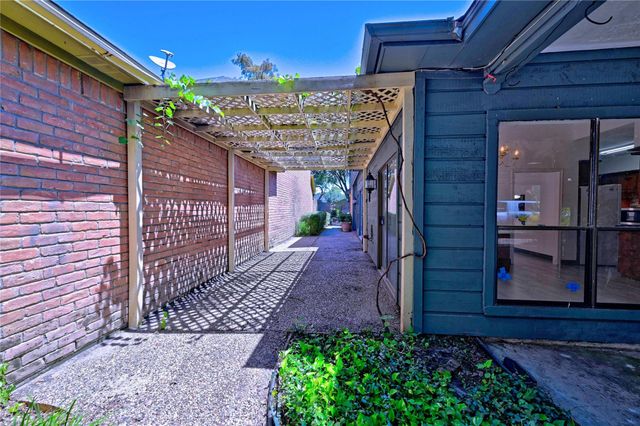 14317 Cashel Forest Drive, Houston, TX 77069