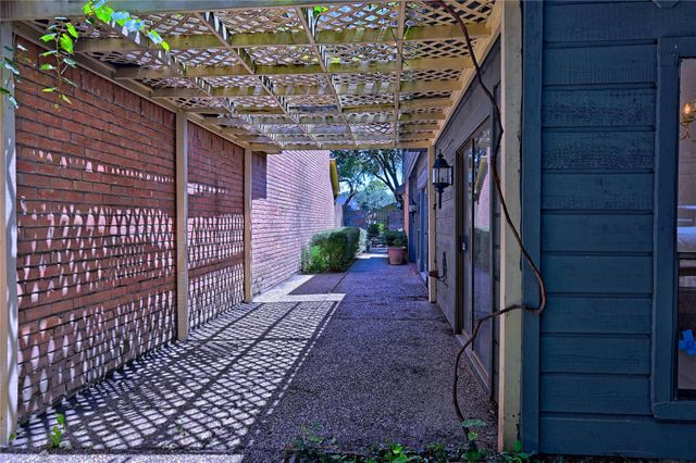 14317 Cashel Forest Drive, Houston, TX 77069