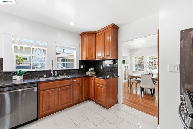 84 OAKES BLVD, San Leandro, CA 94577