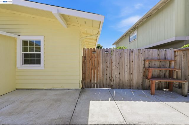 84 OAKES BLVD, San Leandro, CA 94577