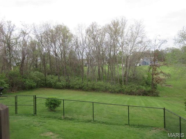 1118 Emerald Drive, Moscow Mills, MO 63362