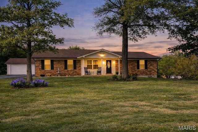 1118 Emerald Drive, Moscow Mills, MO 63362