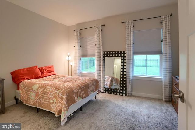 40 GRAYHAWK WAY N, Mechanicsburg, PA 17050
