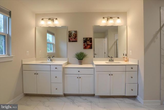40 GRAYHAWK WAY N, Mechanicsburg, PA 17050
