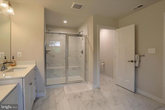 40 GRAYHAWK WAY N, Mechanicsburg, PA 17050