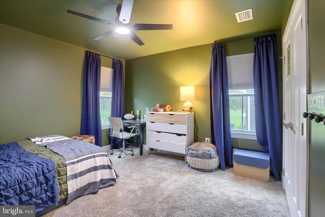 40 GRAYHAWK WAY N, Mechanicsburg, PA 17050