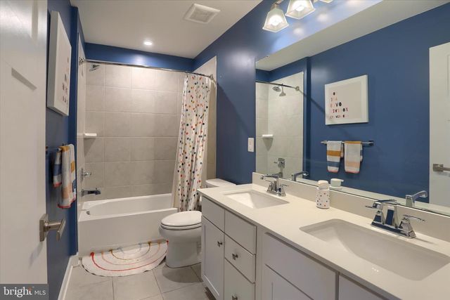 40 GRAYHAWK WAY N, Mechanicsburg, PA 17050