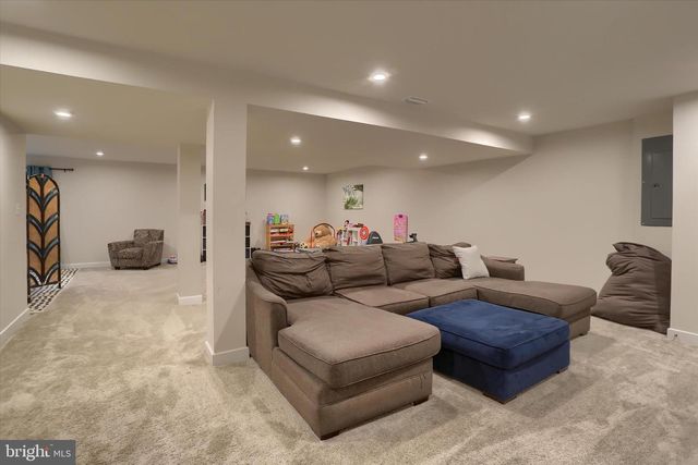 40 GRAYHAWK WAY N, Mechanicsburg, PA 17050