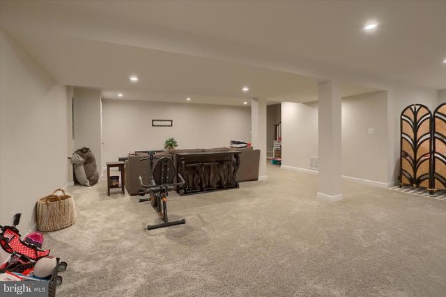 40 GRAYHAWK WAY N, Mechanicsburg, PA 17050