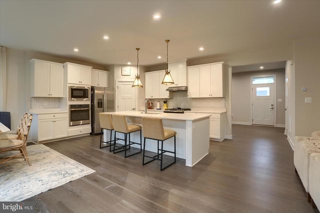 40 GRAYHAWK WAY N, Mechanicsburg, PA 17050