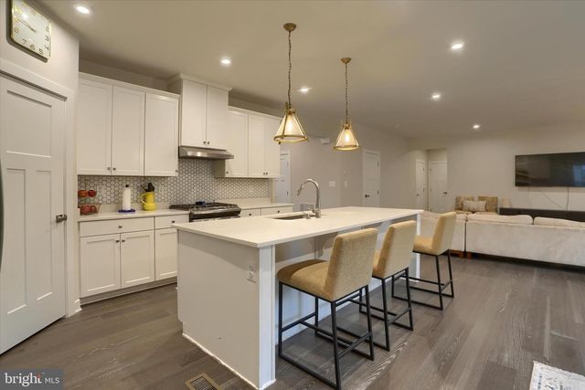 40 GRAYHAWK WAY N, Mechanicsburg, PA 17050