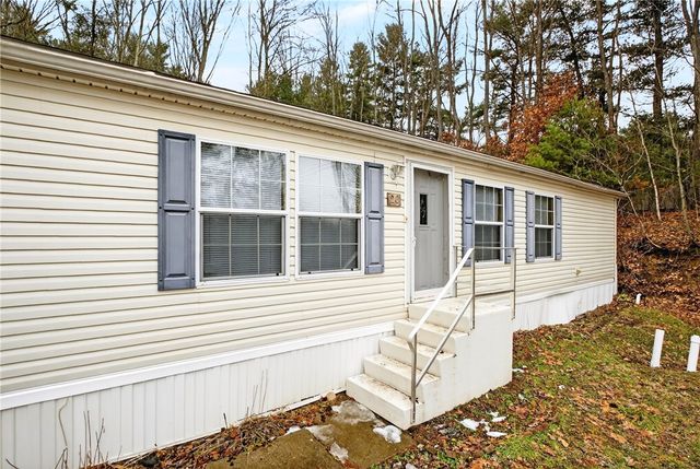 20 Evergreen Dr, Smith, PA 15021