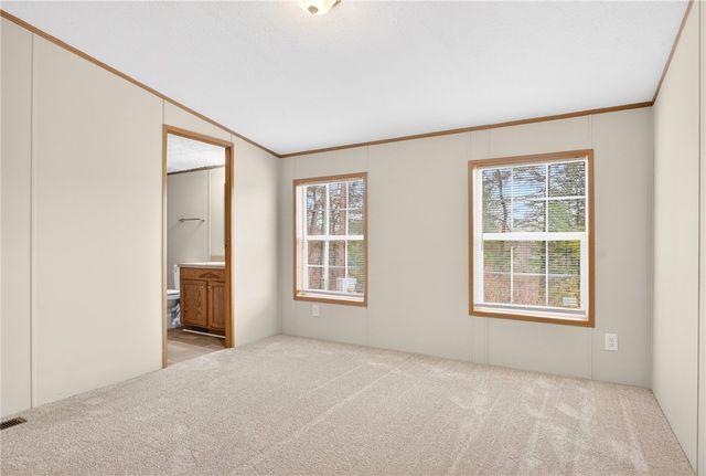 20 Evergreen Dr, Smith, PA 15021