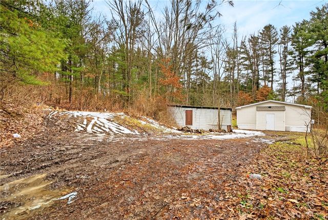 20 Evergreen Dr, Smith, PA 15021
